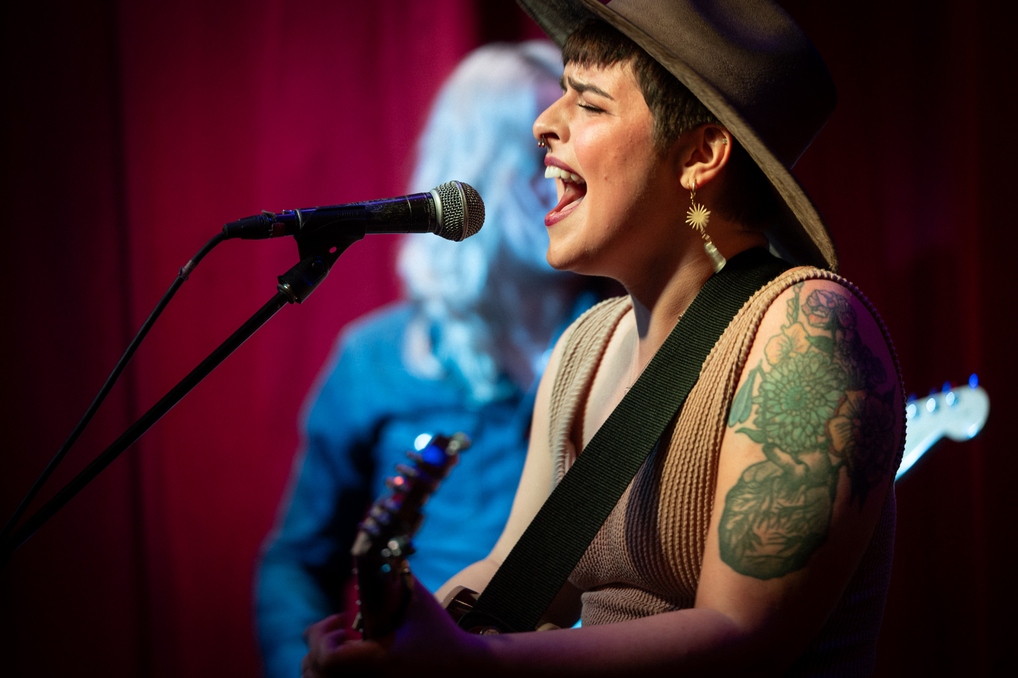 Anna Applegate & the Alibi